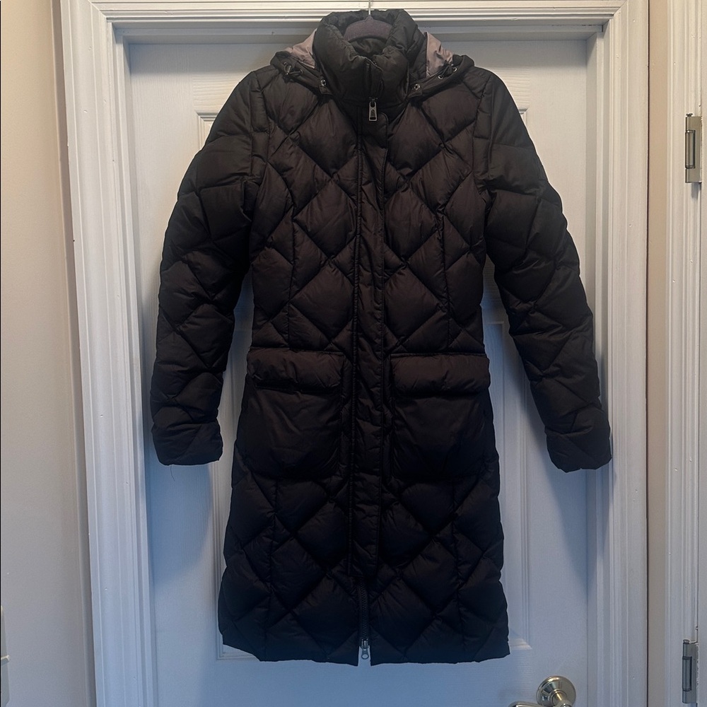 The North Face Women's Hooded Parka Size XS 550 Down Puffer Jacket Black.